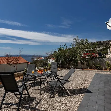Vakantiehuis L & B Makarska