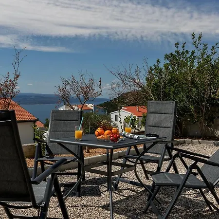 L & B Holiday home