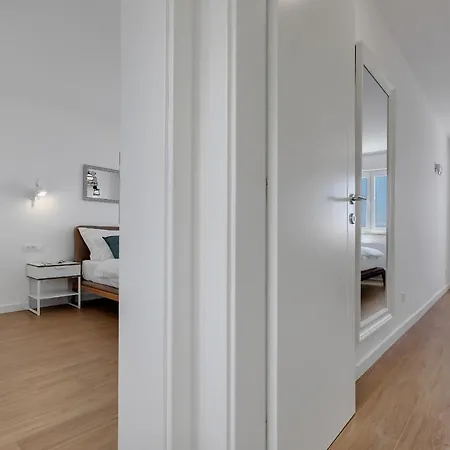 度假居 L & B 马卡尔斯卡