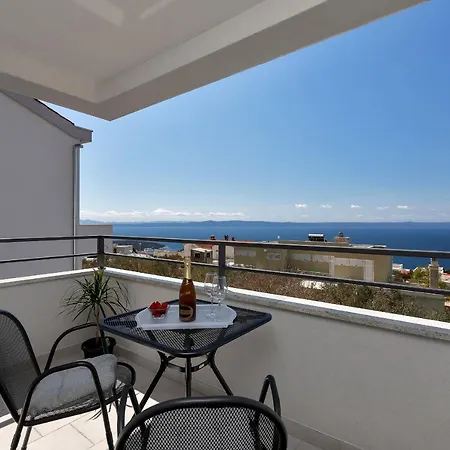 Holiday home L & B
