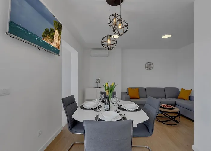 Vakantiehuis L & B Makarska